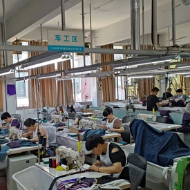 Batch necktie making Batch necktie making